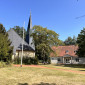 Unsere Himmelfahrtskirche mit Gemeidehaus heute, Außenansicht