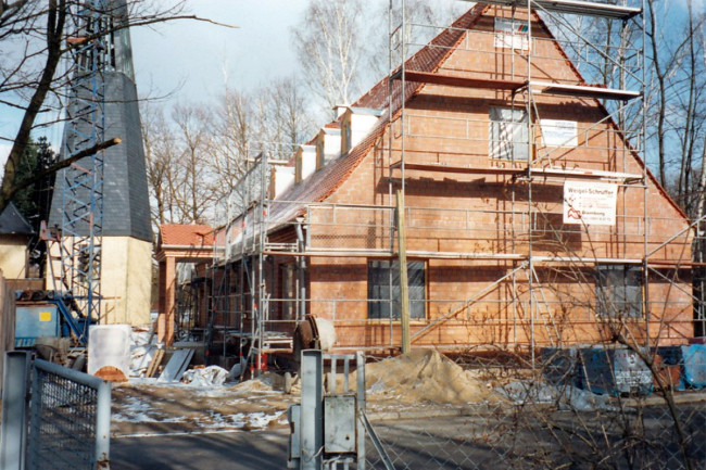 Das Gemeindehaus im Bau